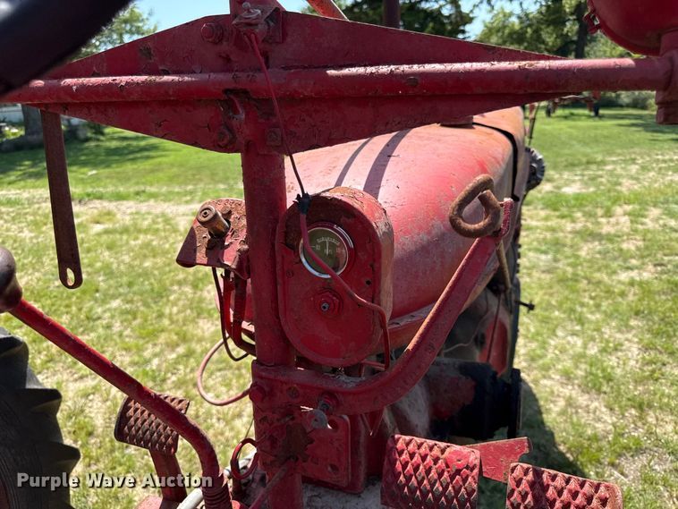 image for item EV6025 Farmall H tractor