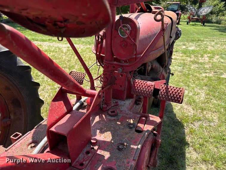 image for item EV6025 Farmall H tractor