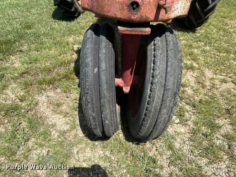 image for item EV6025 Farmall H tractor