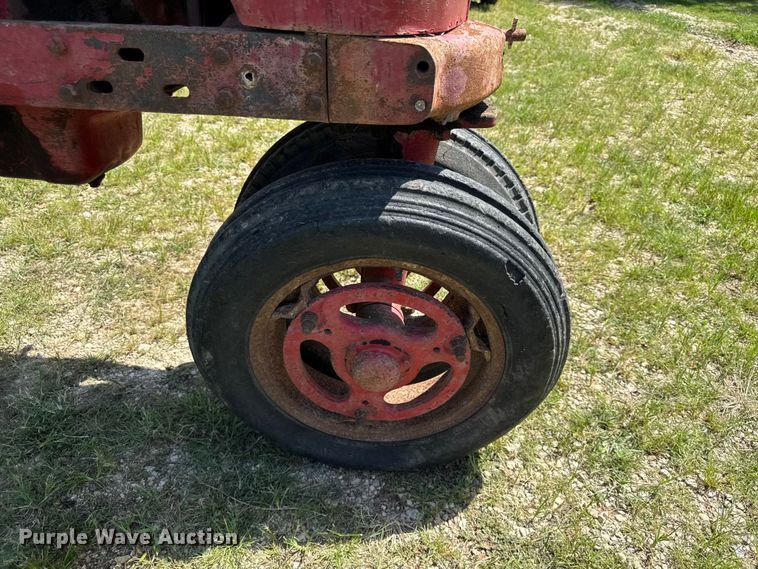 image for item EV6025 Farmall H tractor
