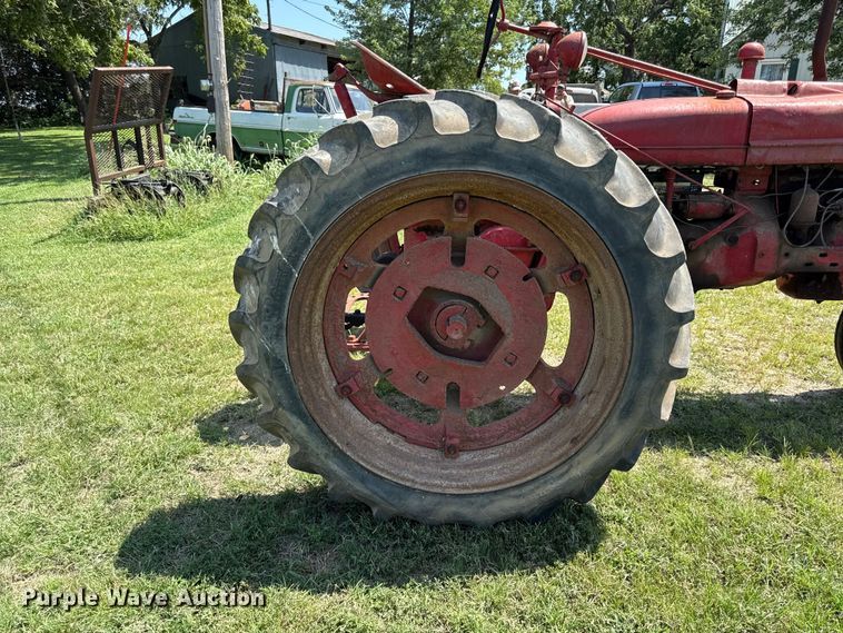 image for item EV6025 Farmall H tractor