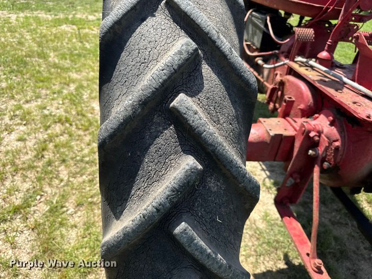 image for item EV6025 Farmall H tractor