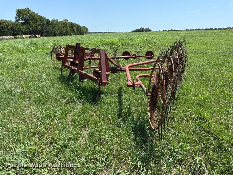 Hay rake