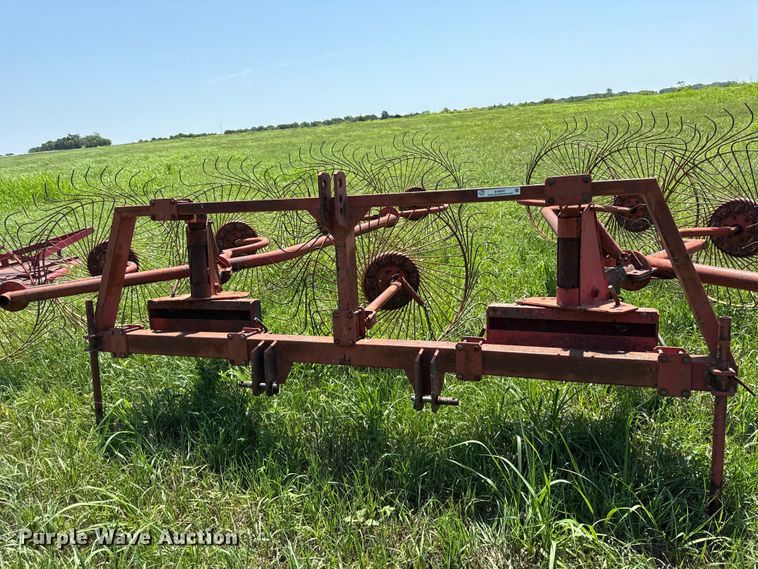 image for item EV6027 Hay rake