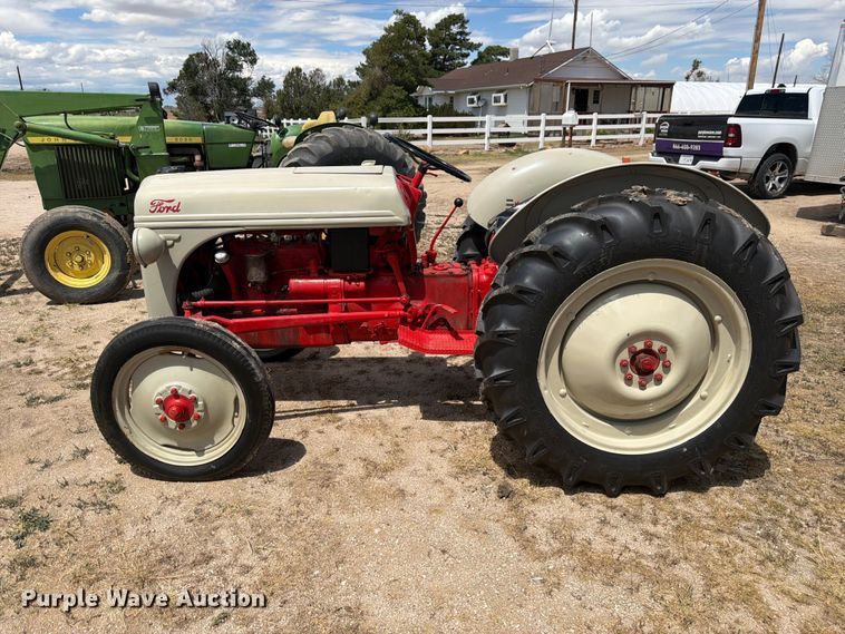 image for item EW2142 Ford tractor