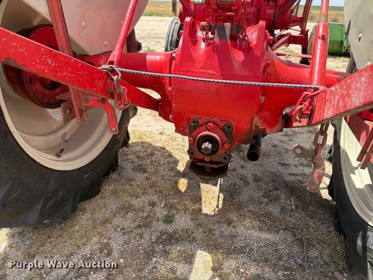 image for item EW2142 Ford tractor