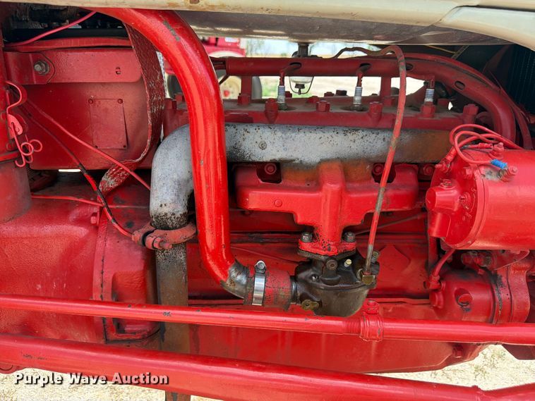 image for item EW2142 Ford tractor