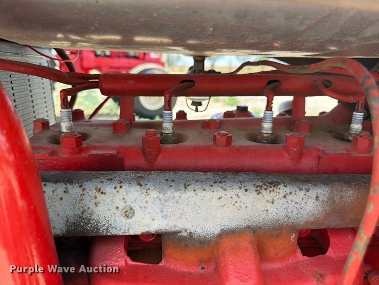 image for item EW2142 Ford tractor