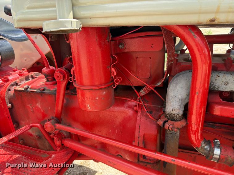 image for item EW2142 Ford tractor