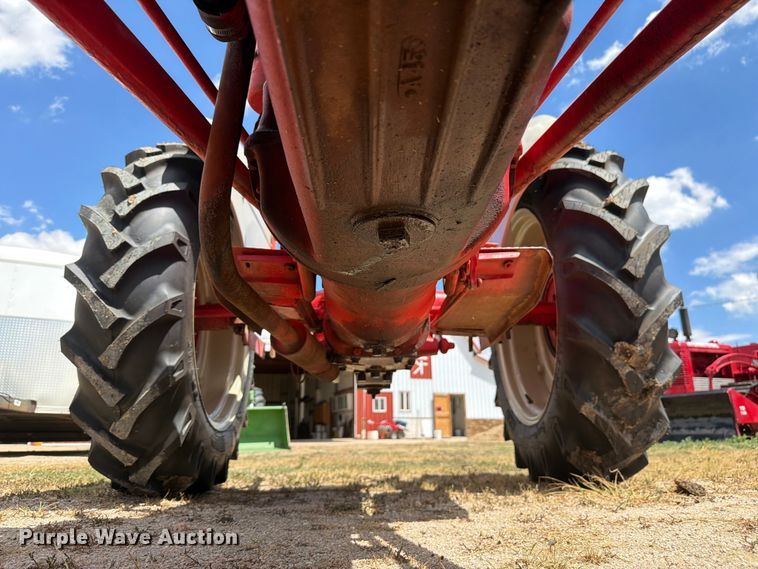 image for item EW2142 Ford tractor