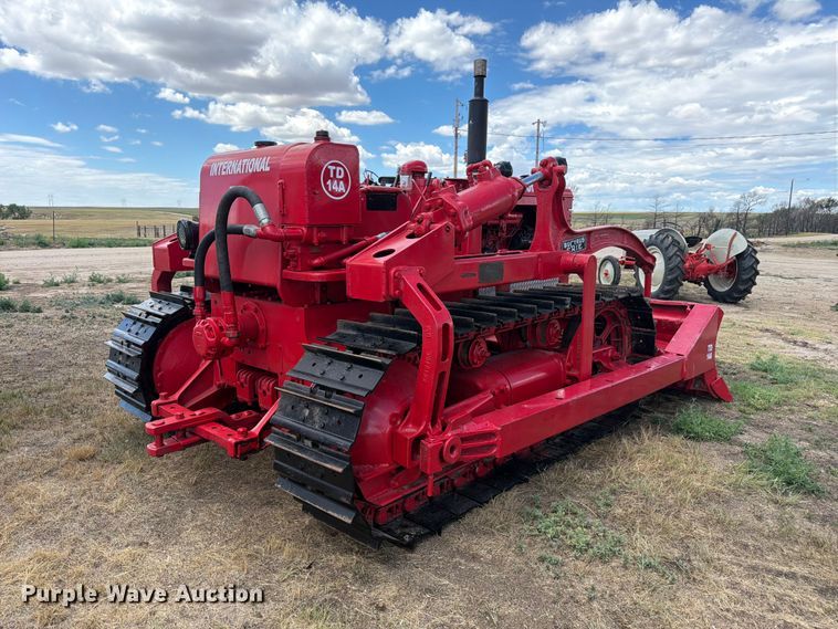 image for item EW2143 1950 International Harvester TD14A dozer