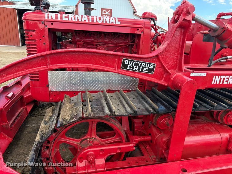 image for item EW2143 1950 International Harvester TD14A dozer