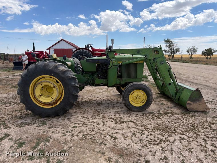 image for item EW2144 1970 John Deere 2020 tractor
