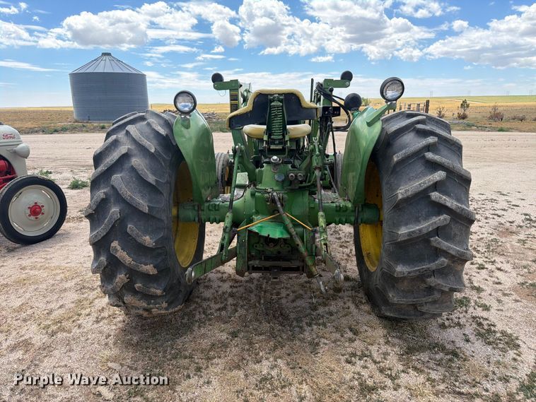 image for item EW2144 1970 John Deere 2020 tractor