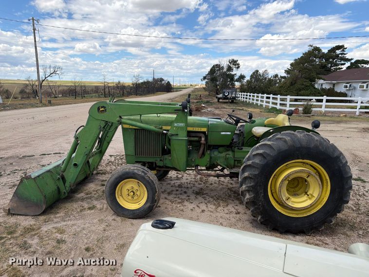 image for item EW2144 1970 John Deere 2020 tractor