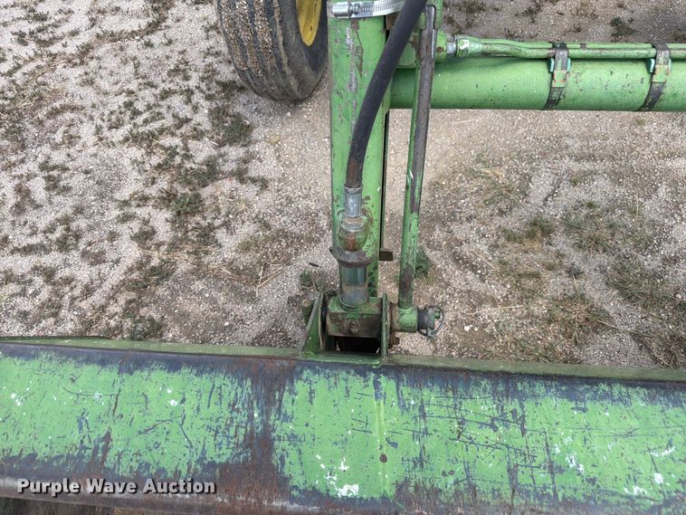 image for item EW2144 1970 John Deere 2020 tractor