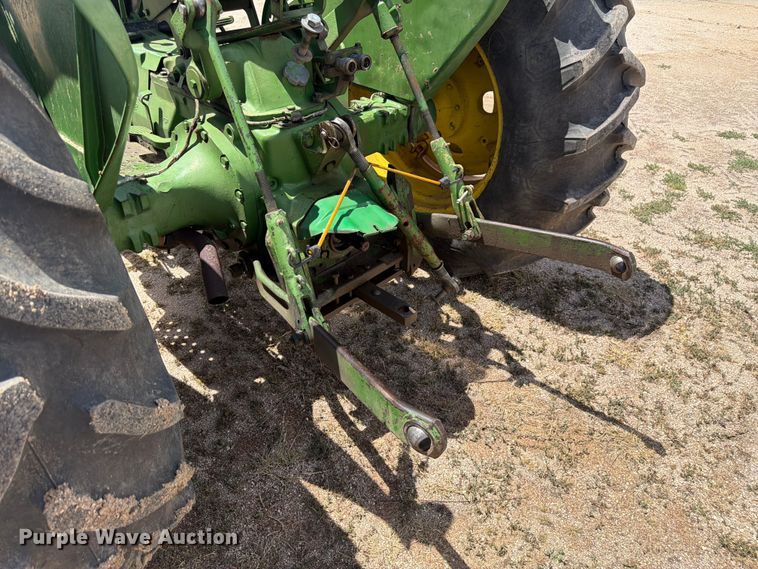 image for item EW2144 1970 John Deere 2020 tractor