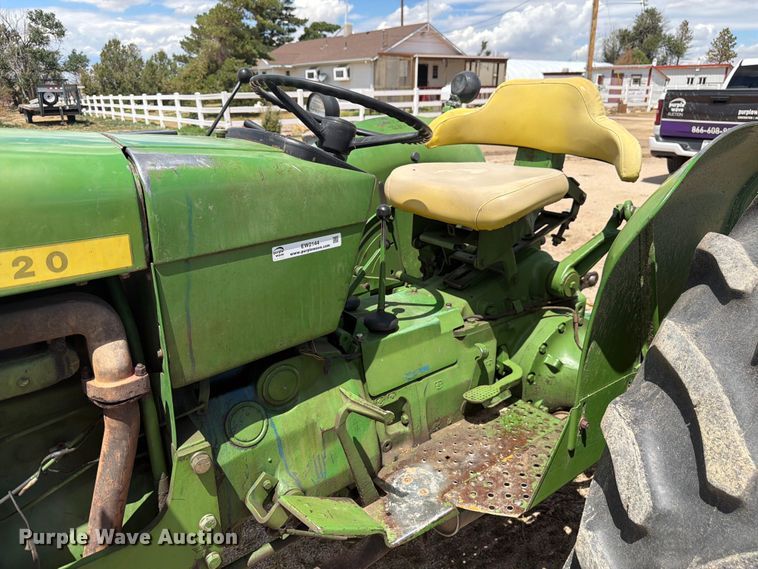 image for item EW2144 1970 John Deere 2020 tractor