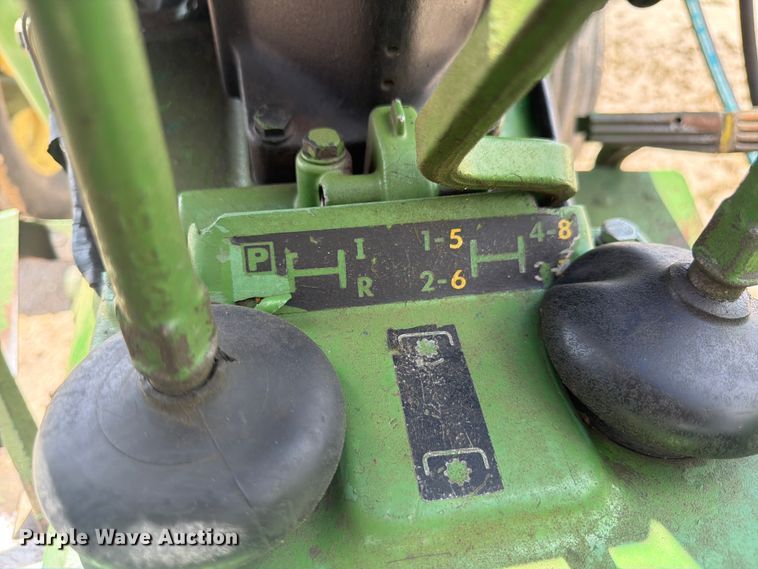 image for item EW2144 1970 John Deere 2020 tractor