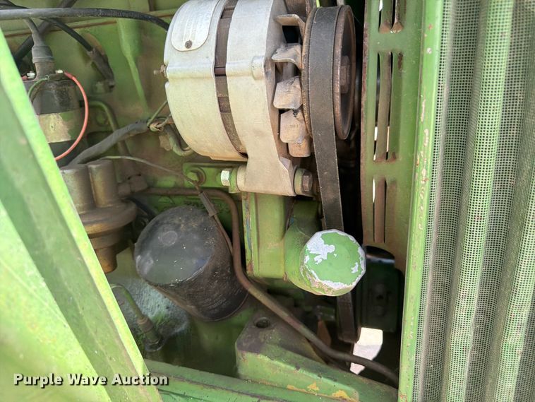 image for item EW2144 1970 John Deere 2020 tractor