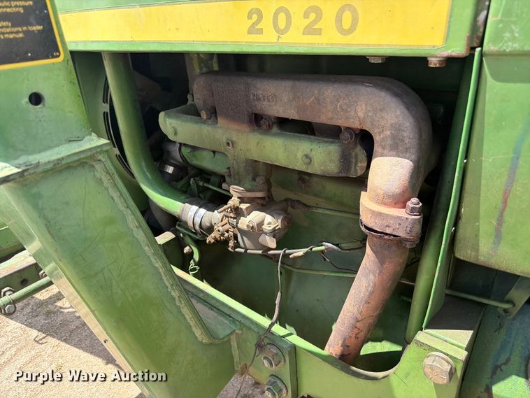 image for item EW2144 1970 John Deere 2020 tractor