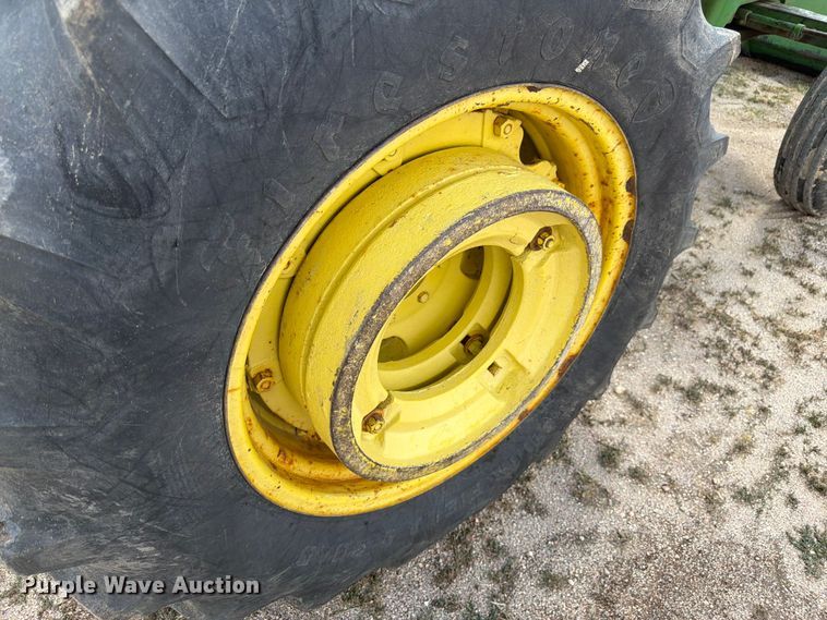 image for item EW2144 1970 John Deere 2020 tractor
