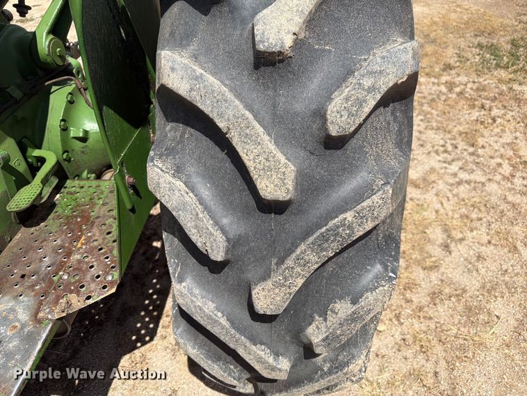 image for item EW2144 1970 John Deere 2020 tractor
