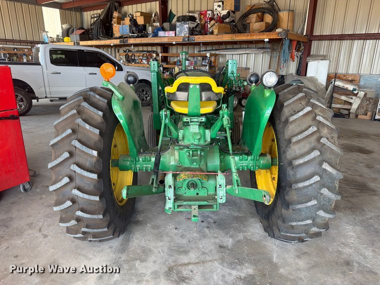 image for item EW2145 1966 John Deere 2020 tractor