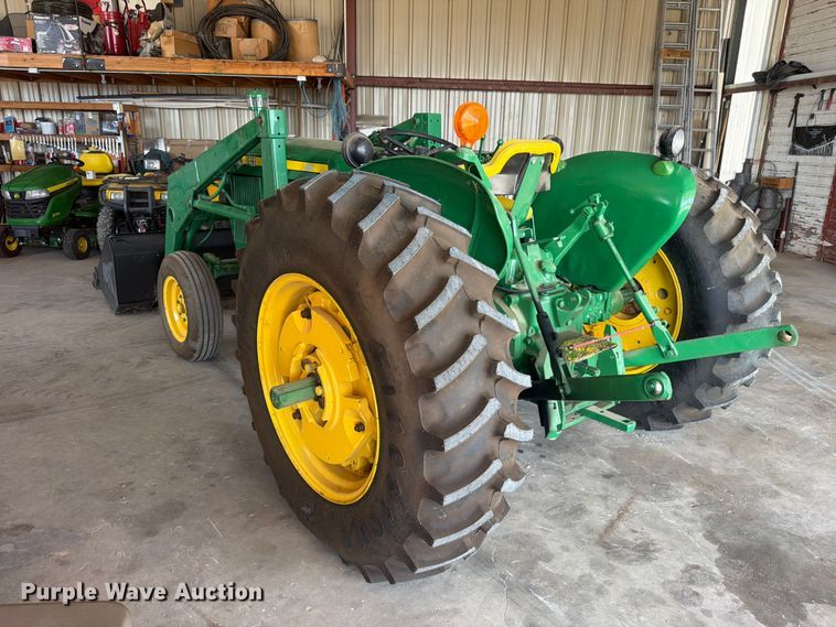 image for item EW2145 1966 John Deere 2020 tractor