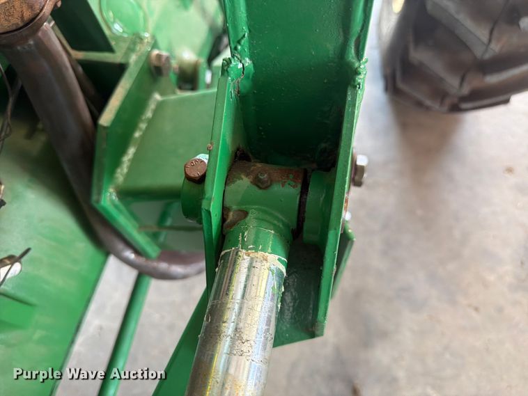 image for item EW2145 1966 John Deere 2020 tractor