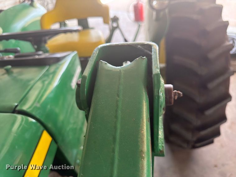 image for item EW2145 1966 John Deere 2020 tractor