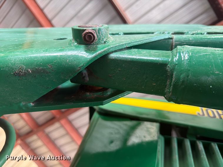 image for item EW2145 1966 John Deere 2020 tractor