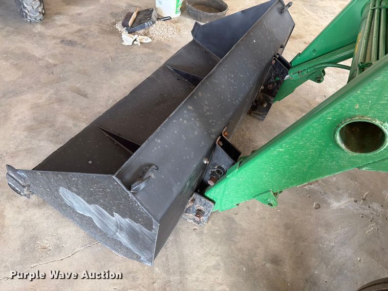 image for item EW2145 1966 John Deere 2020 tractor