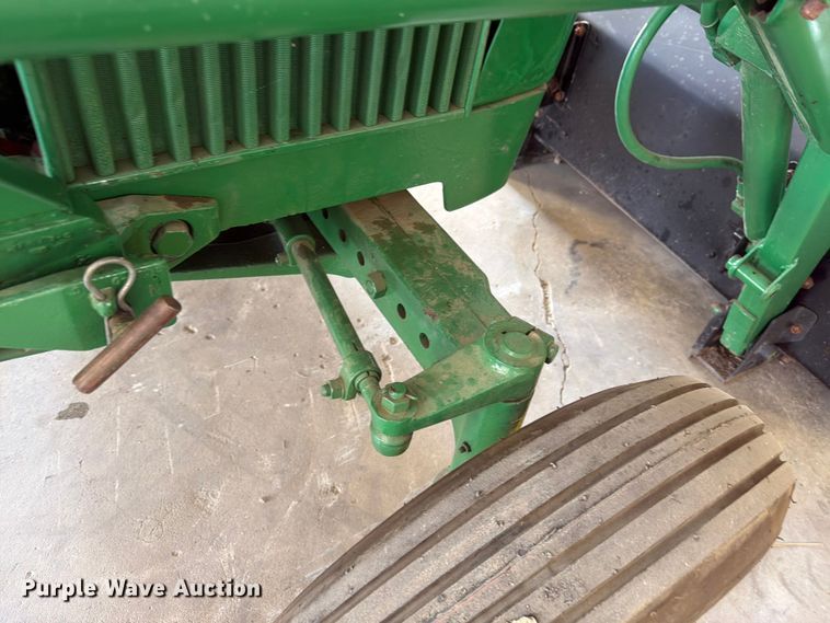 image for item EW2145 1966 John Deere 2020 tractor