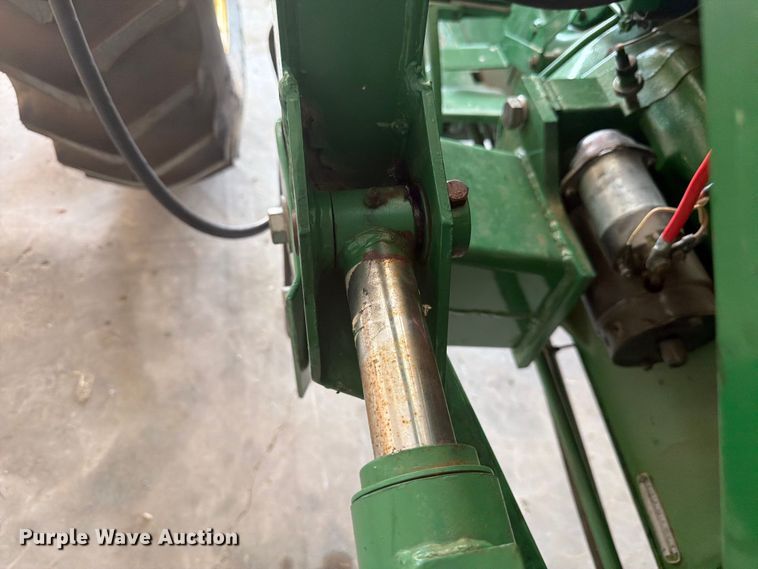 image for item EW2145 1966 John Deere 2020 tractor