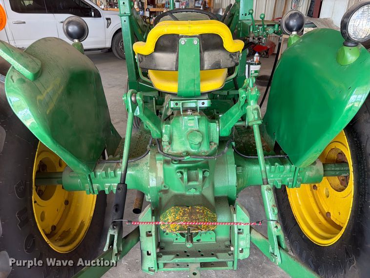 image for item EW2145 1966 John Deere 2020 tractor