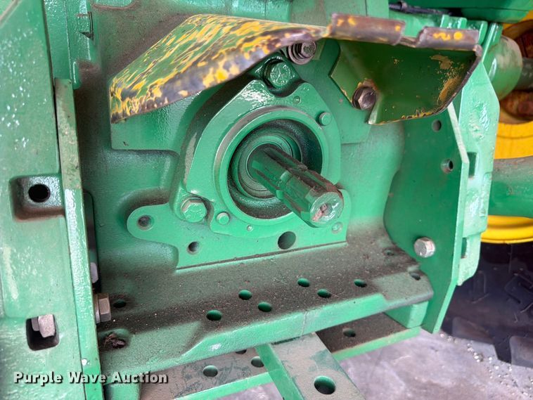 image for item EW2145 1966 John Deere 2020 tractor