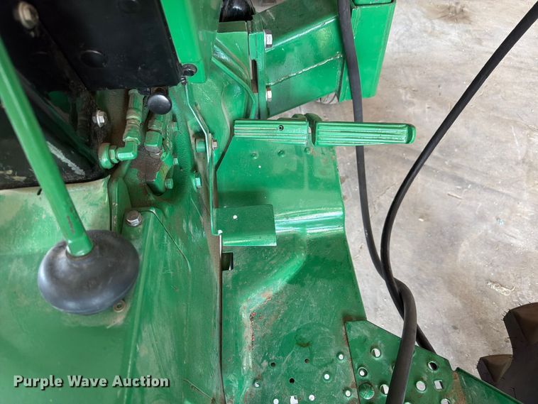 image for item EW2145 1966 John Deere 2020 tractor