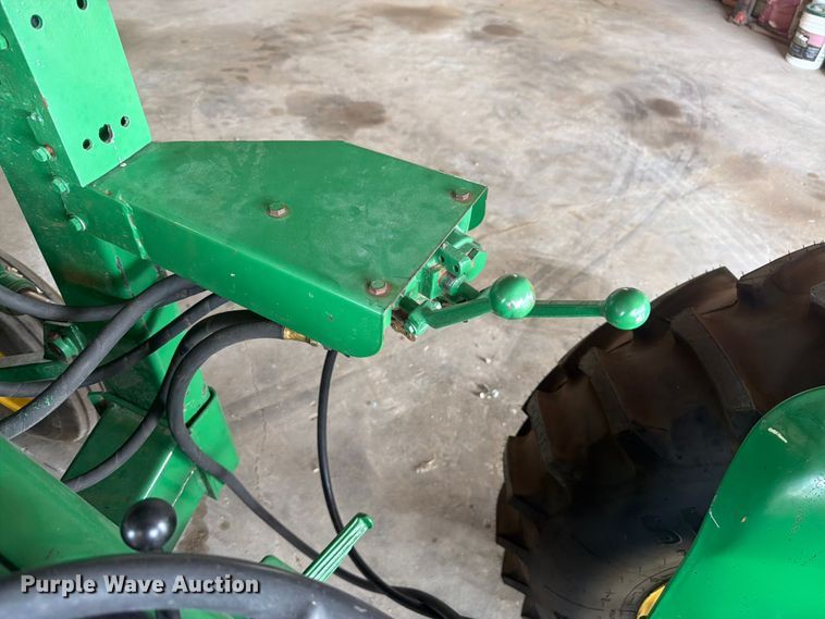 image for item EW2145 1966 John Deere 2020 tractor