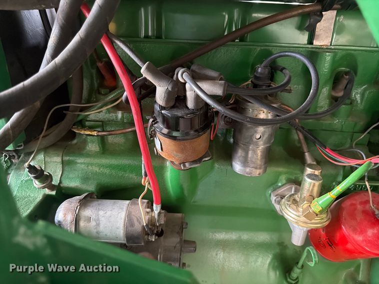 image for item EW2145 1966 John Deere 2020 tractor