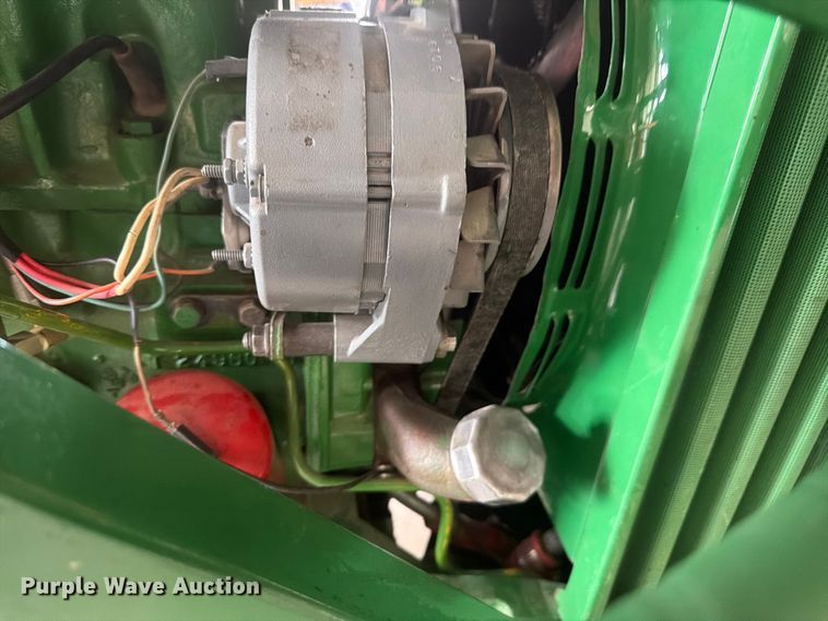 image for item EW2145 1966 John Deere 2020 tractor