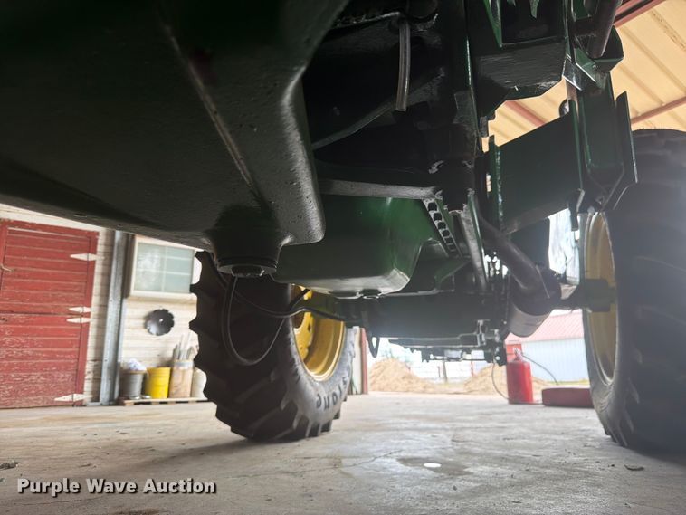 image for item EW2145 1966 John Deere 2020 tractor