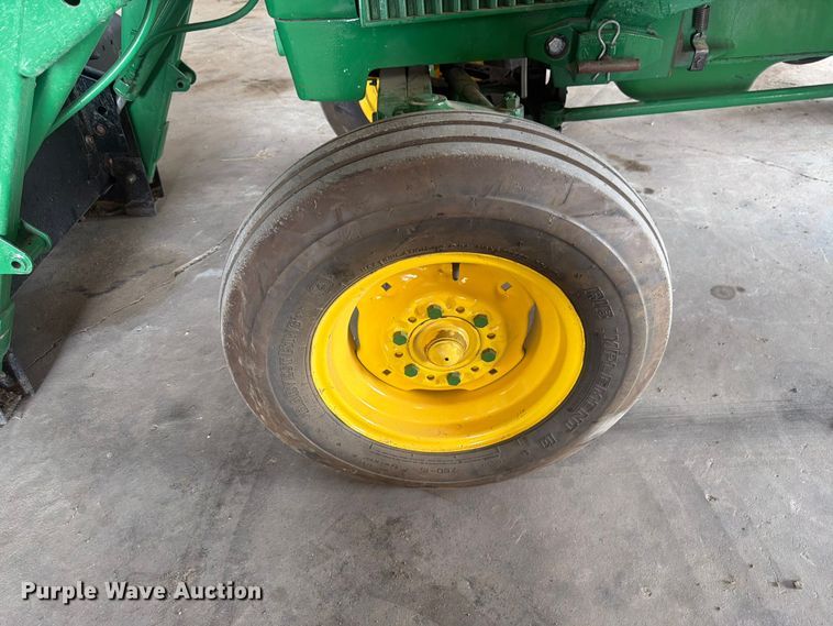 image for item EW2145 1966 John Deere 2020 tractor