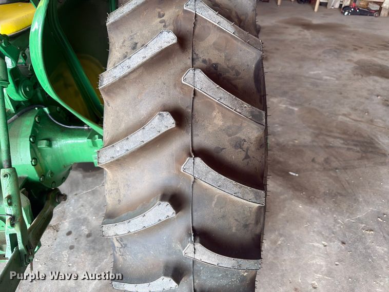 image for item EW2145 1966 John Deere 2020 tractor