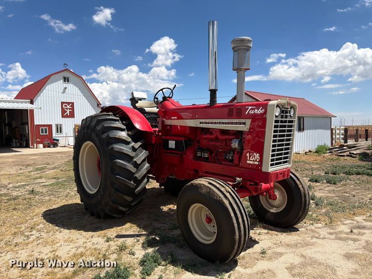 image for item EW2146 1965 International Harvester 1206 D tractor