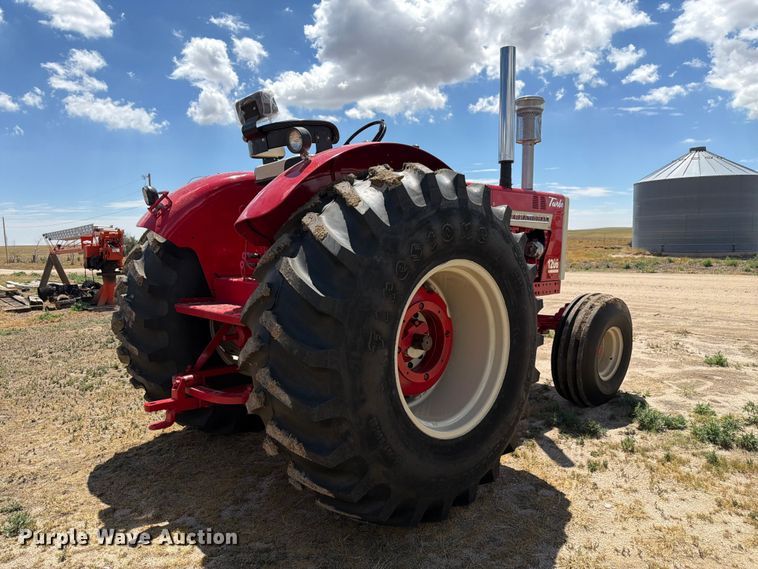 image for item EW2146 1965 International Harvester 1206 D tractor