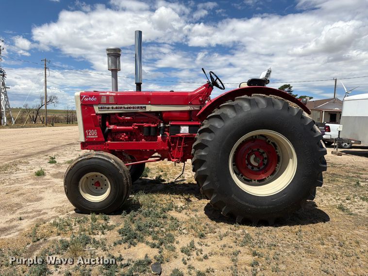 image for item EW2146 1965 International Harvester 1206 D tractor