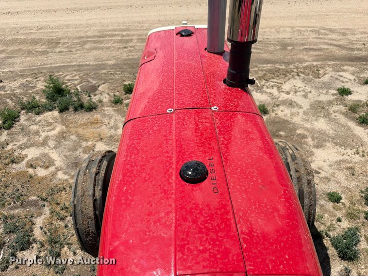 image for item EW2146 1965 International Harvester 1206 D tractor