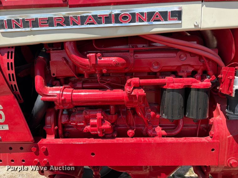 image for item EW2146 1965 International Harvester 1206 D tractor