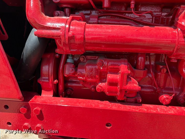 image for item EW2146 1965 International Harvester 1206 D tractor